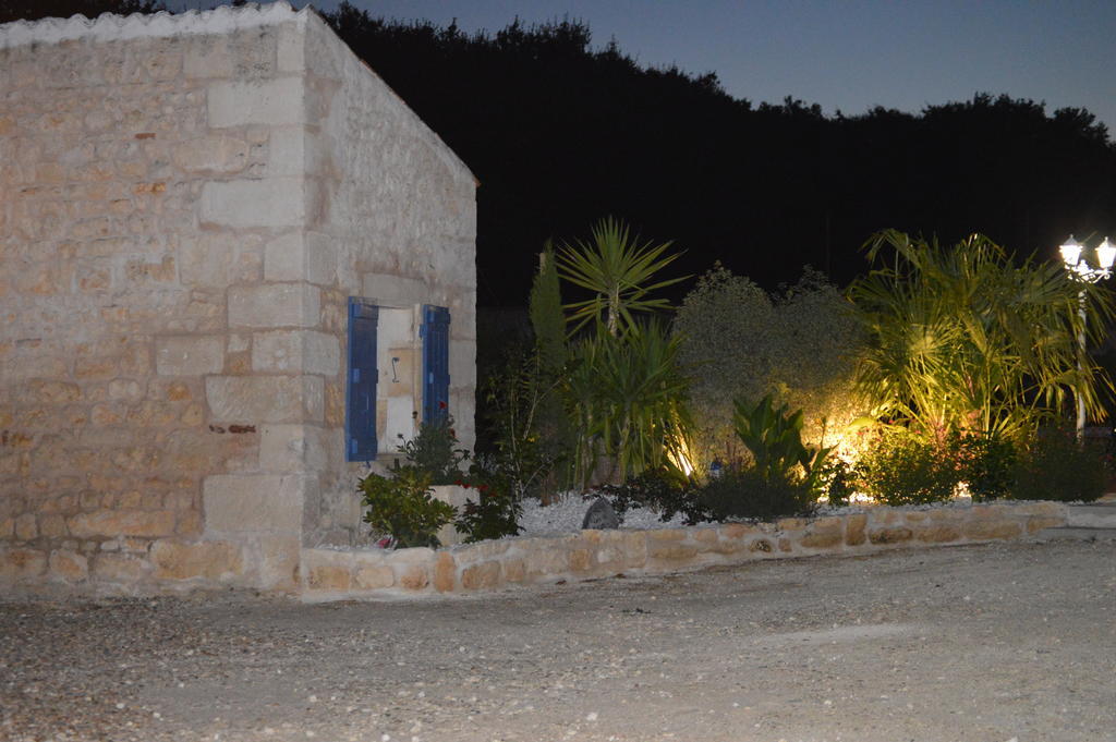 L'Oasis Bed & Breakfast Port-dʼEnvaux Exterior foto